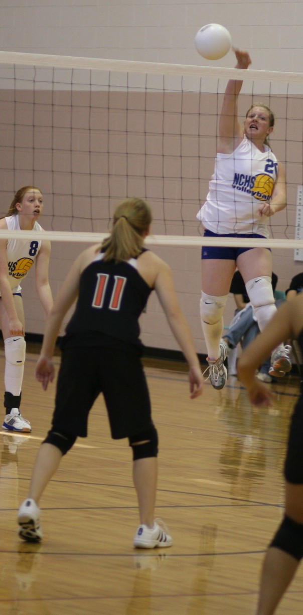 Hayli Bozarth during the 2006 MCL volleyball tournament